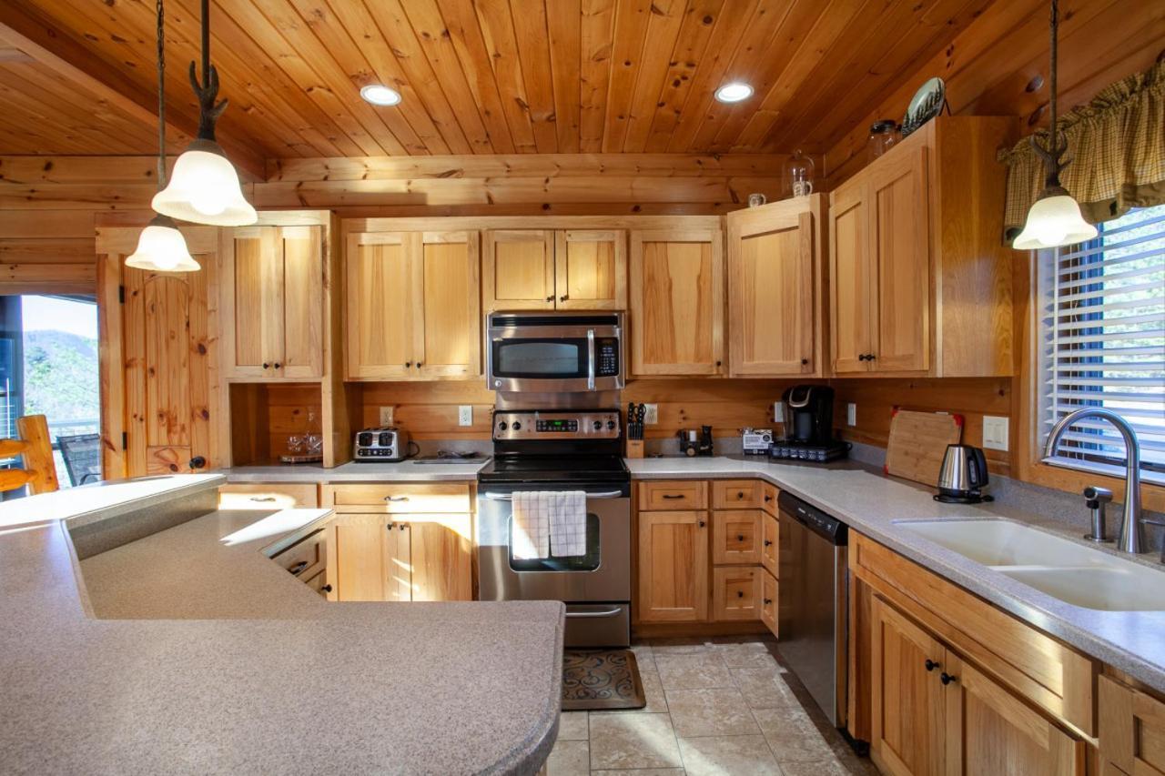 Black Bear Reserve - Mtn View, Hot Tub, Game Room Sevierville Exteriér fotografie