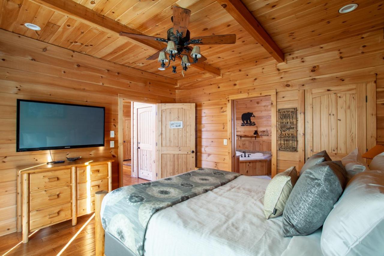 Black Bear Reserve - Mtn View, Hot Tub, Game Room Sevierville Exteriér fotografie